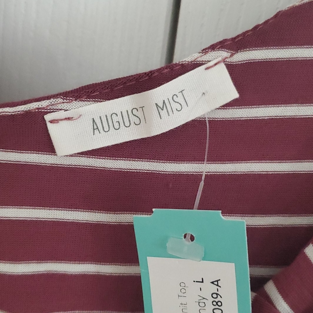 August Mist Ruffle Cold Shoulder Top - Picture 2 of 4